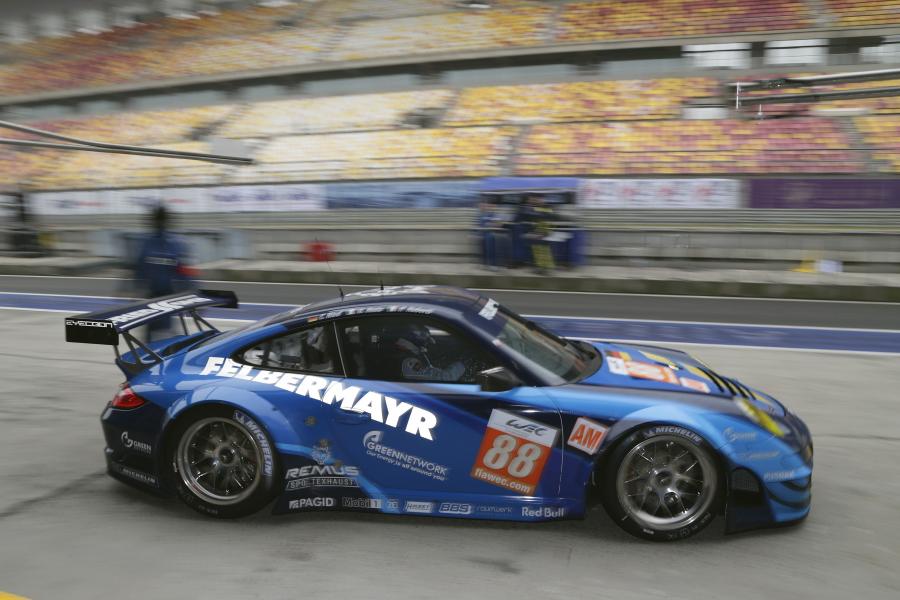  Porsche 911 GT3 RSR 2012 года  (фото 264 из 429)